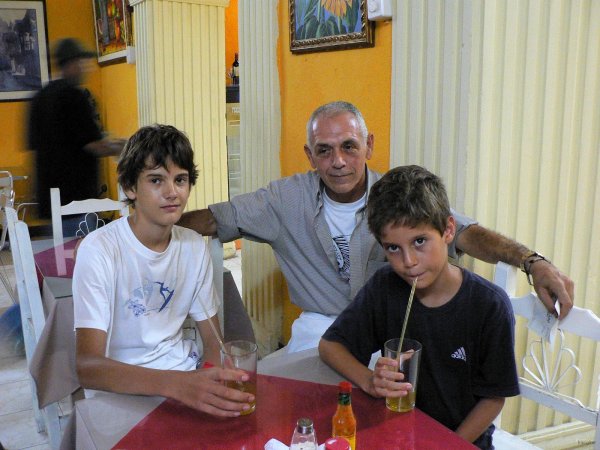 13- Au restaurant chez Don Armando 